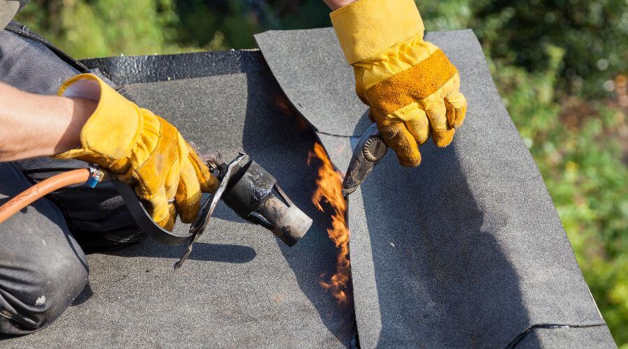 Professional flood damage restoration services in Smithville, AR